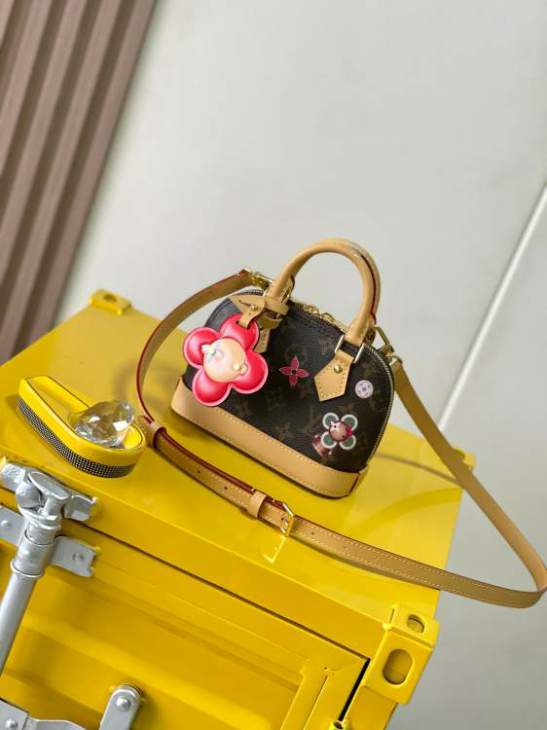 Picture of Louis Vuitton Handbags _SKUfw220372086fw
